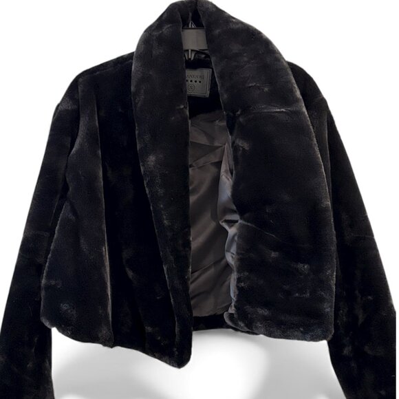 BLANK NYC Black Faux Fur Shawl Collar Crop Jacket Cozy Teddy Size S - Picture 2 of 12
